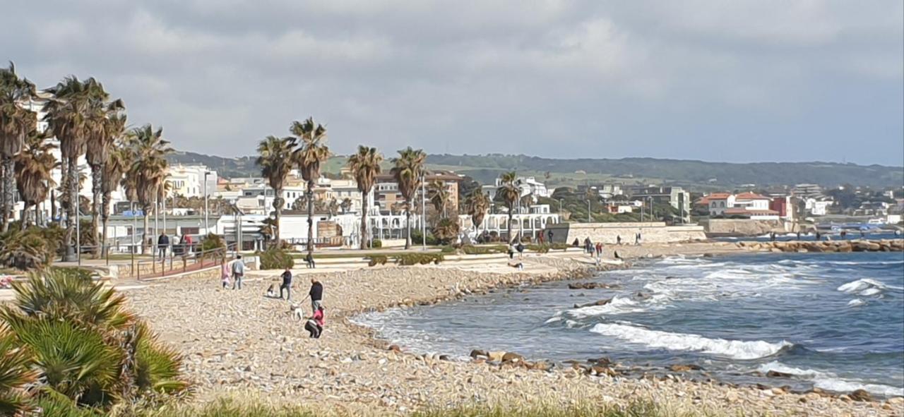 Mowita Lägenhet Civitavecchia Exteriör bild