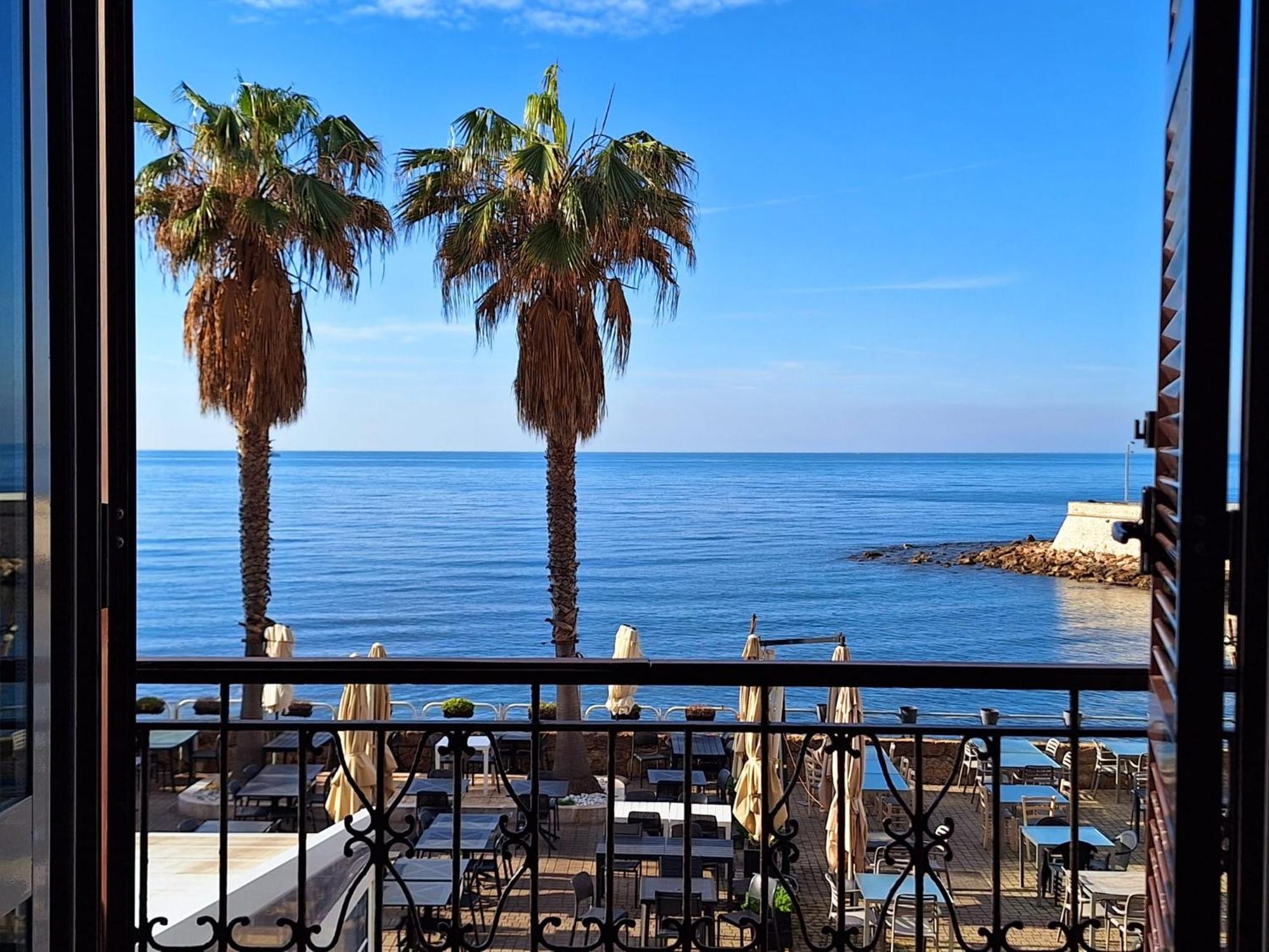 Mowita Lägenhet Civitavecchia Exteriör bild